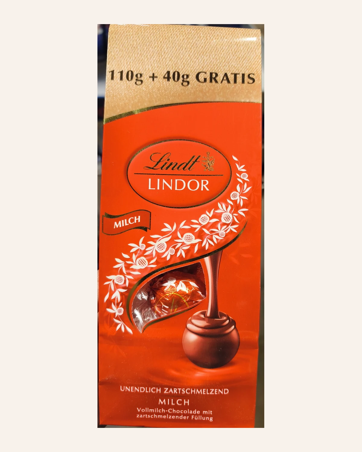 LINDOR Milk Chocolate Truffles